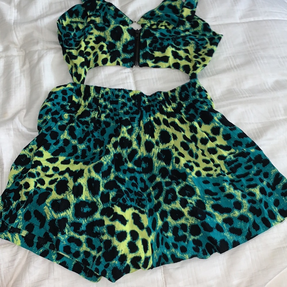 LF Romper - Picture 5 of 6